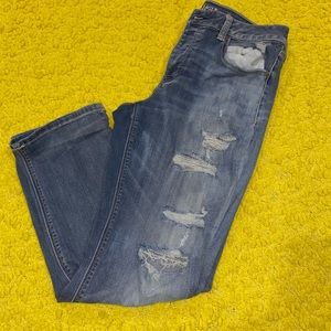American Eagle Tomgirl fit jeans